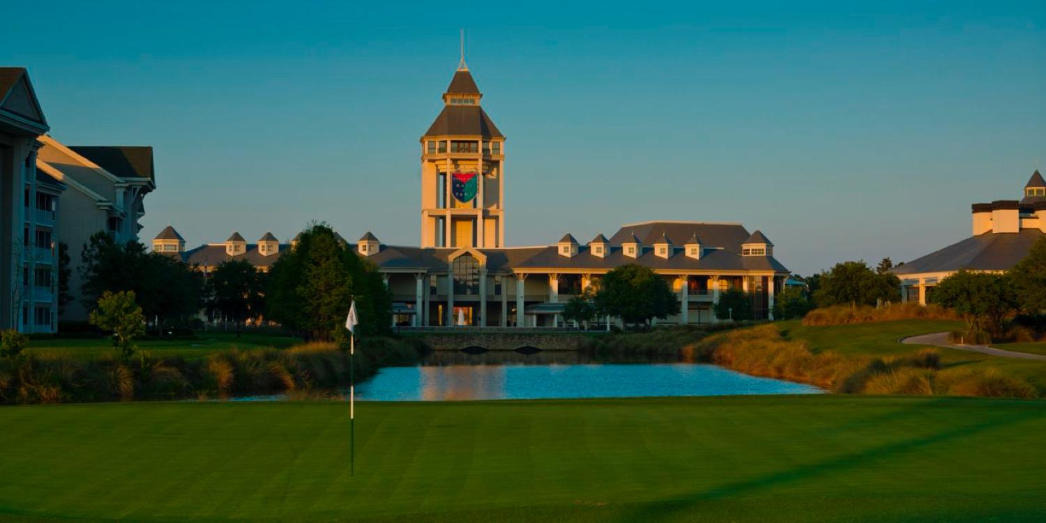 The 18th Green at Dusk The 18th Green at Dusk