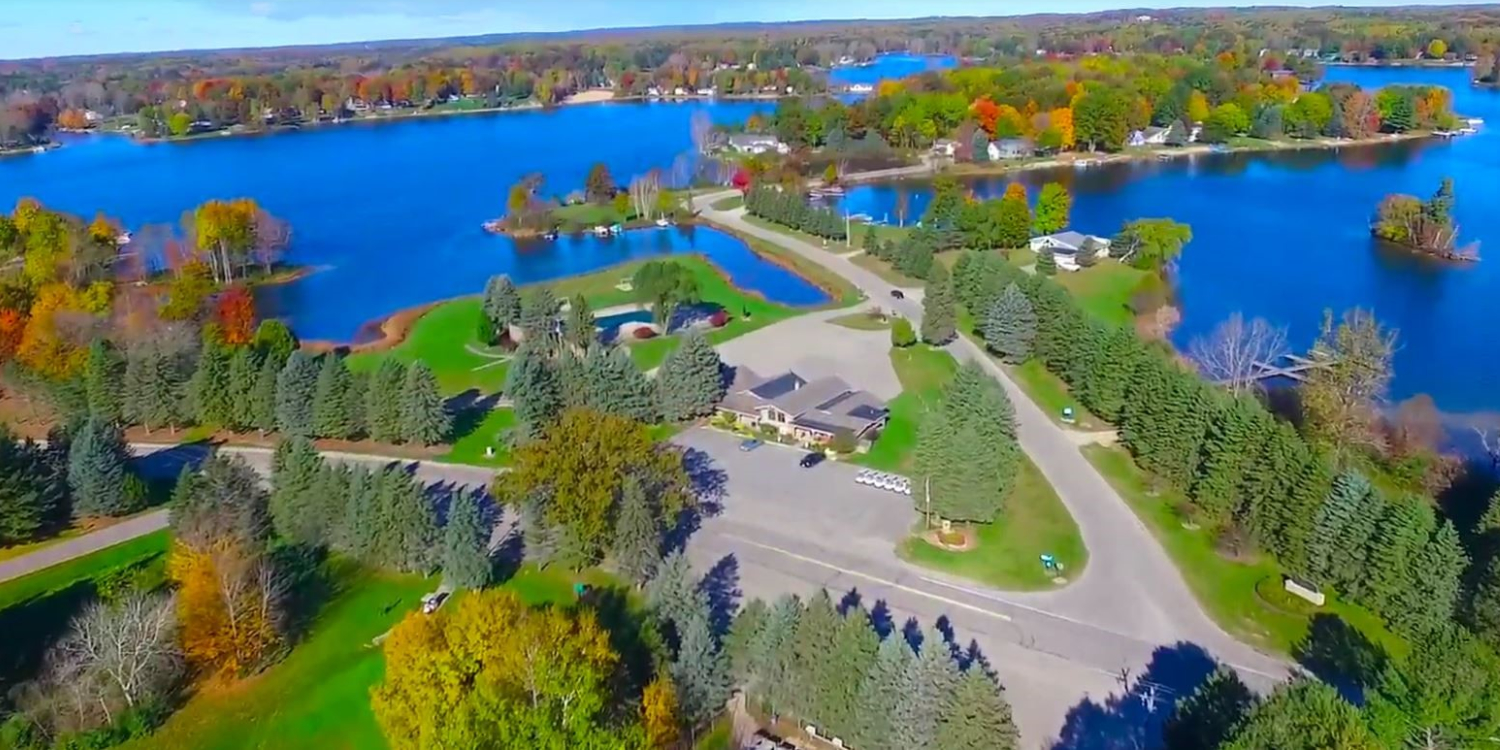 Canadian Lakes Country Club